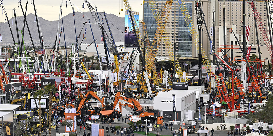 John Deere и Wirtgen Group общий стенд на выставке CONEXPO 2026