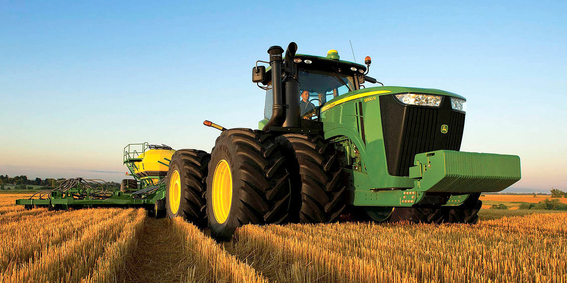 John Deere начал сотрудничество со SpaceX для доступа к Интернету