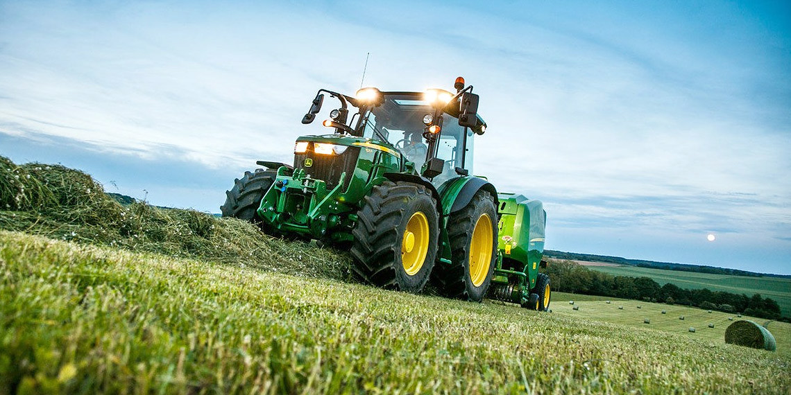John Deere начал сотрудничать со SpaceX для улучшения навигации техники